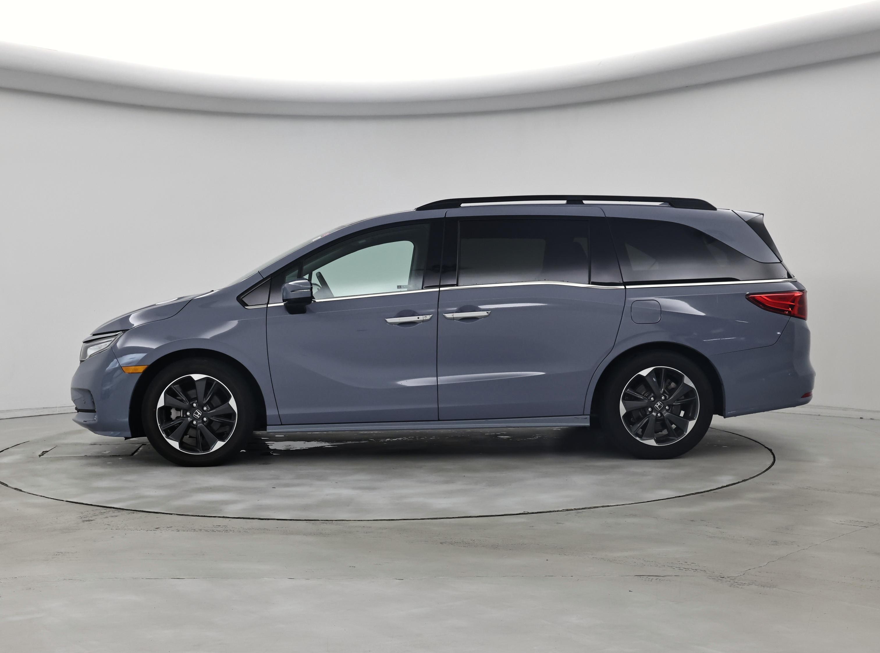 Thumbnail: 2023 Honda Odyssey - 3