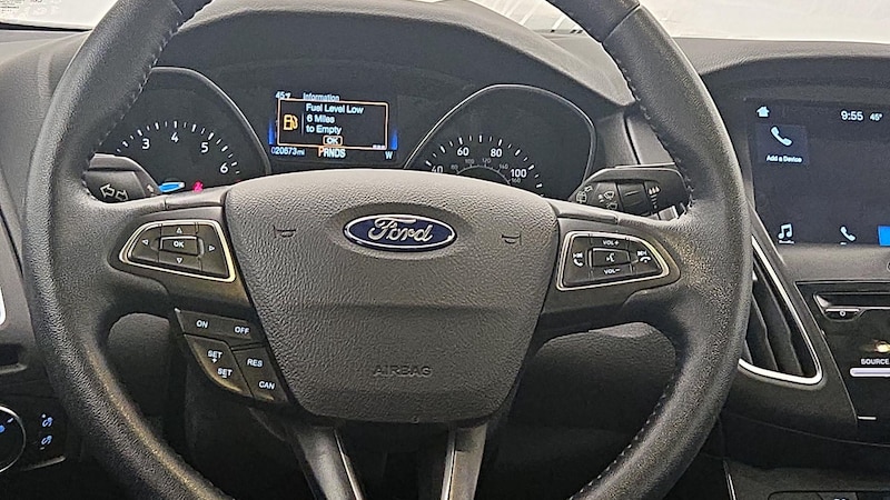 2016 Ford Focus Titanium 9