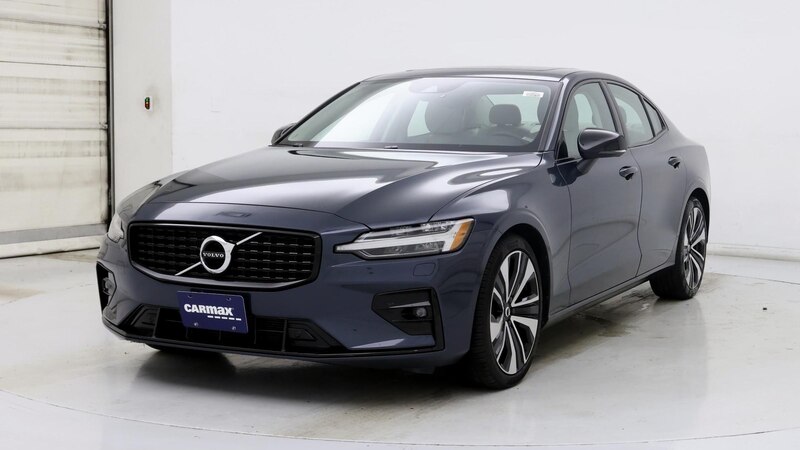 2022 Volvo S60 B5 Momentum 4