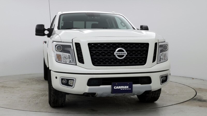 2019 Nissan Titan PRO-4X 5