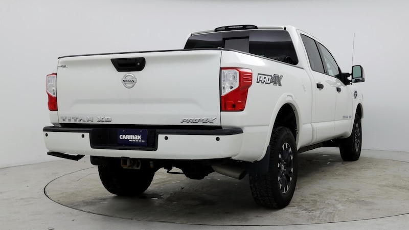 2019 Nissan Titan PRO-4X 8