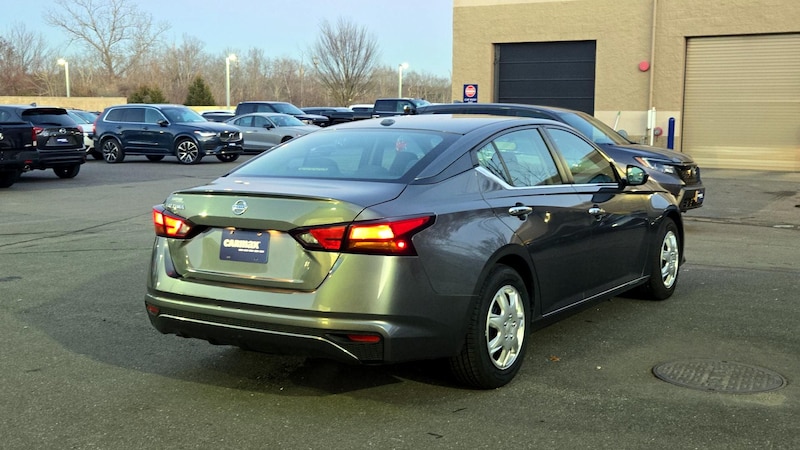 2020 Nissan Altima S 5