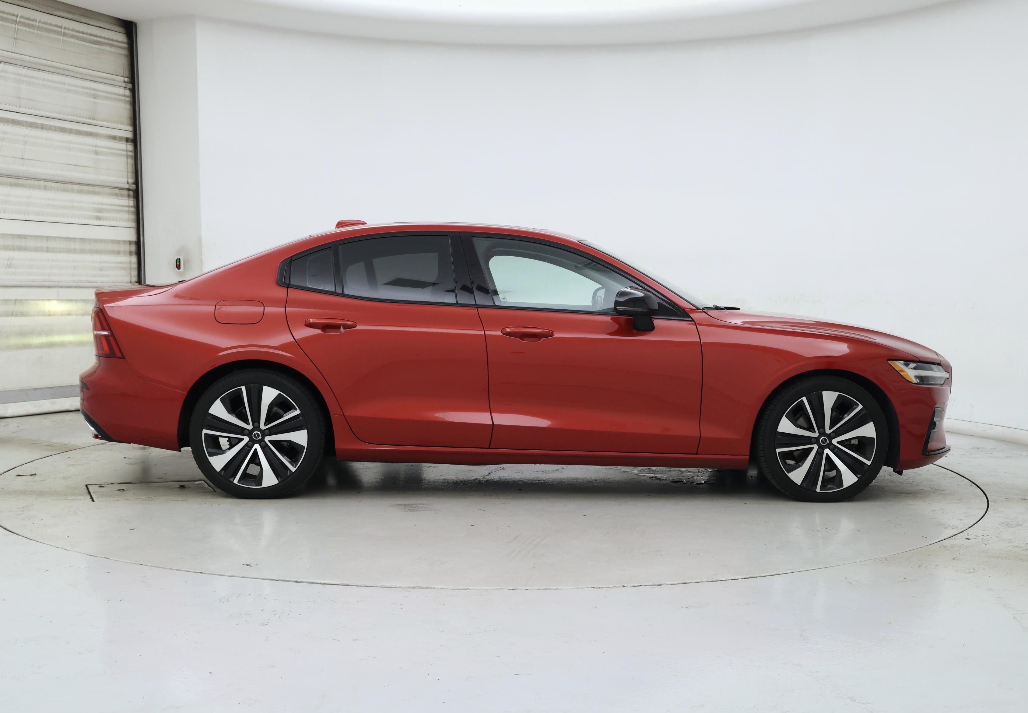 Thumbnail: 2022 Volvo S60 - 7