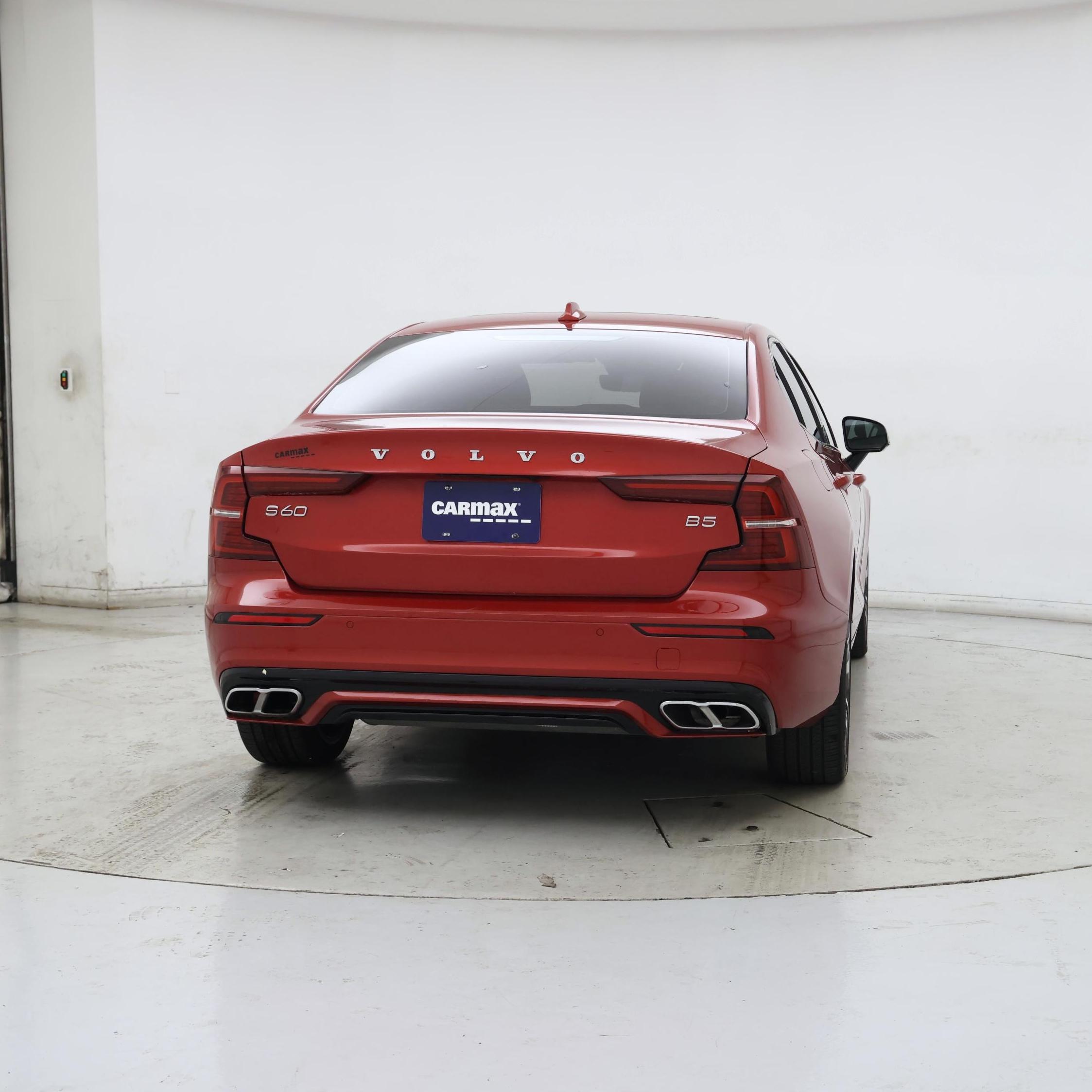Thumbnail: 2022 Volvo S60 - 8