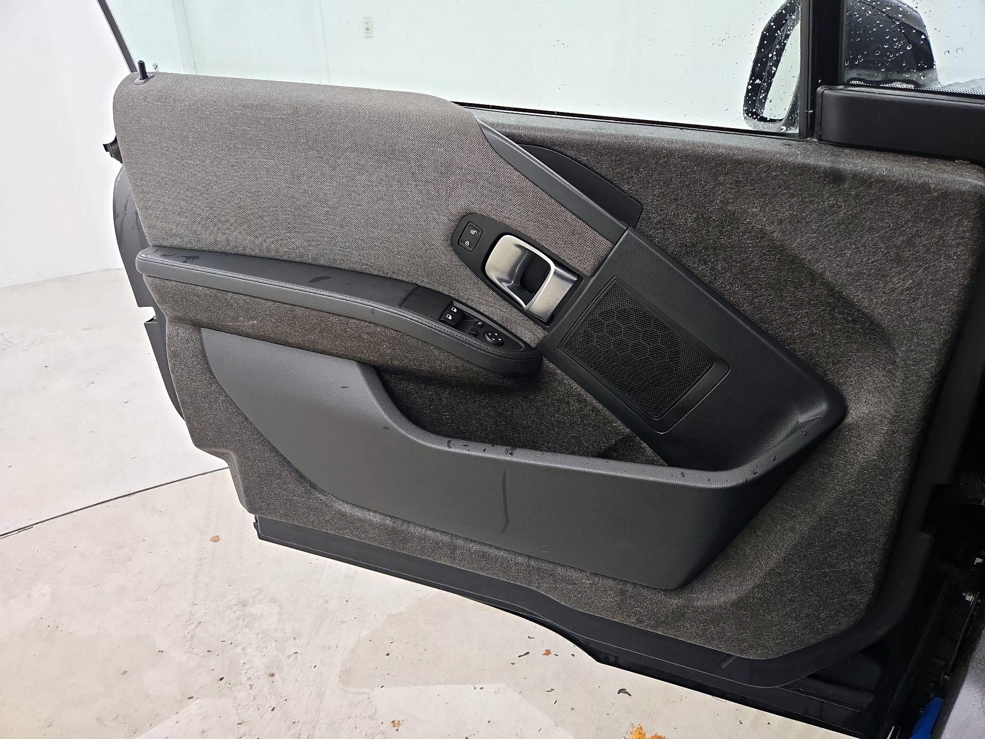 Thumbnail: 2016 BMW i3 - 12