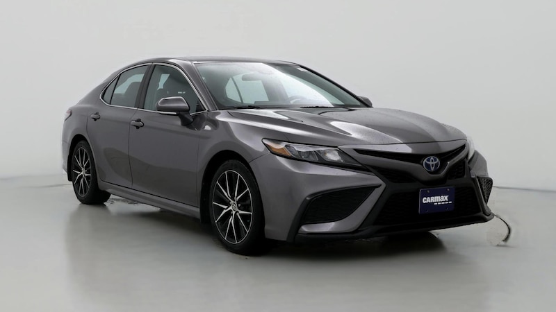 2022 Toyota Camry SE Hero Image