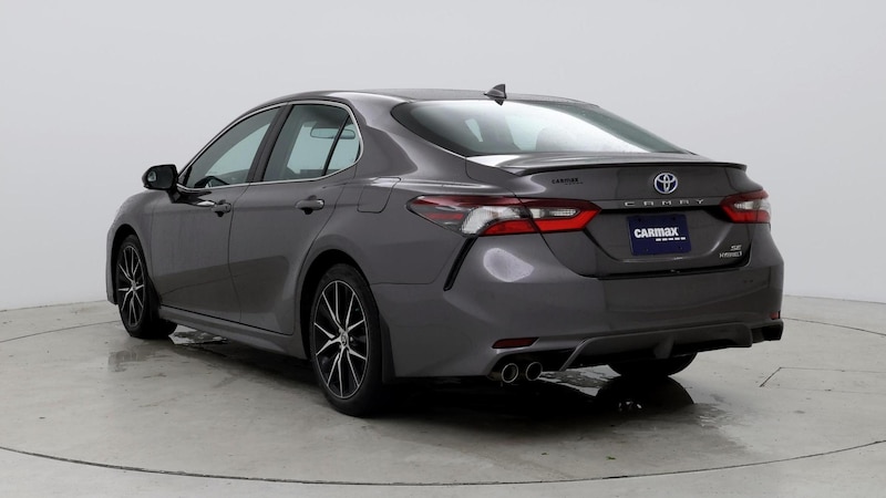 2022 Toyota Camry SE 2