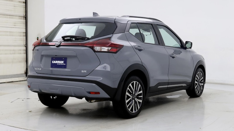 2023 Nissan Kicks SR 8