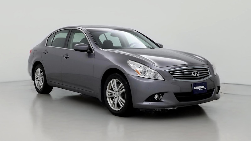 2013 INFINITI G37 X Hero Image