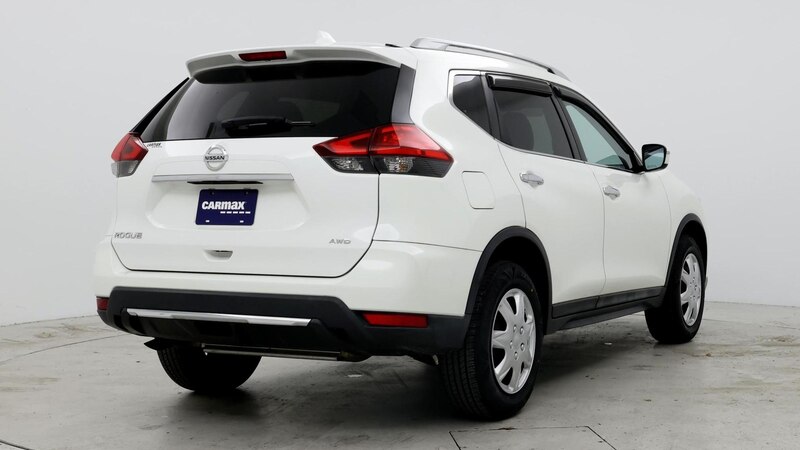 2017 Nissan Rogue S 8