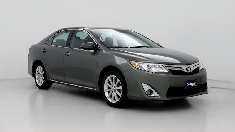 2014 Toyota Camry XLE Hero Image