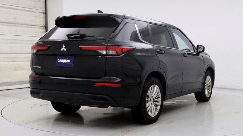 2022 Mitsubishi Outlander ES 8