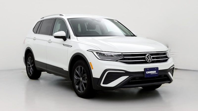 2022 Volkswagen Tiguan SE Hero Image