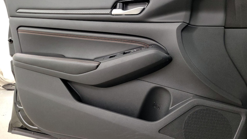 2022 Nissan Altima SR 12