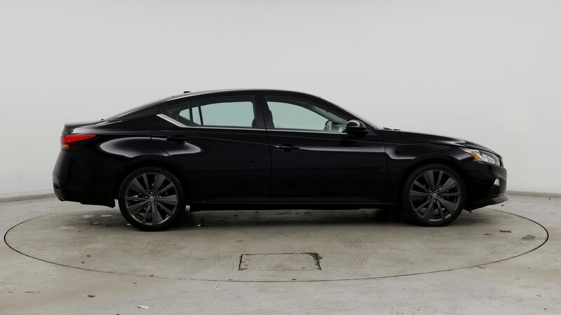 2022 Nissan Altima SR 7