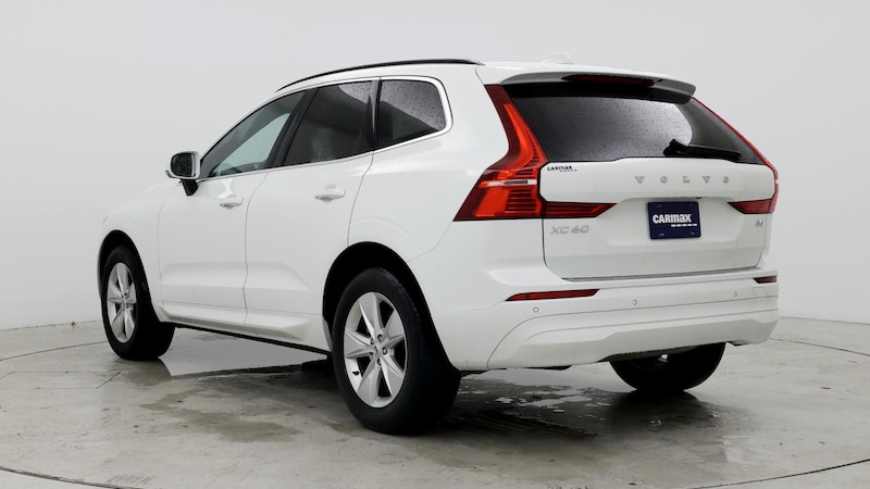 2022 Volvo XC60 B5 Momentum 2