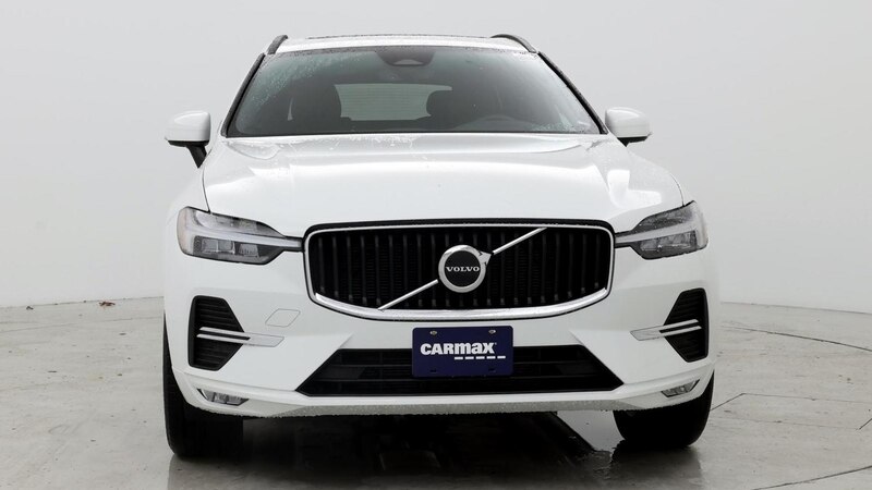 2022 Volvo XC60 B5 Momentum 5