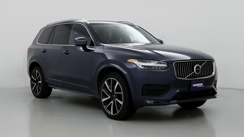 2022 Volvo XC90 T6 Momentum Hero Image