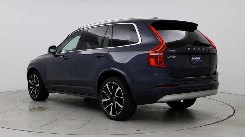 2022 Volvo XC90 T6 Momentum 2