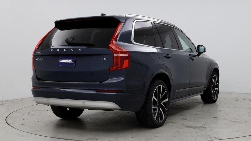 2022 Volvo XC90 T6 Momentum 8