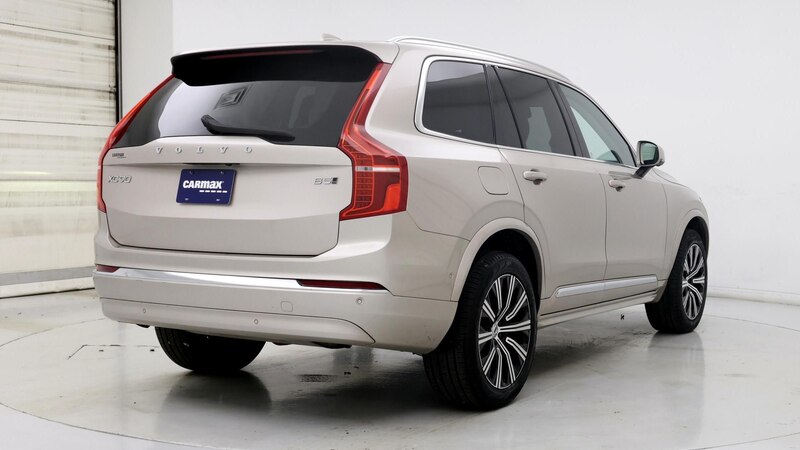 2023 Volvo XC90 B5 Plus 8