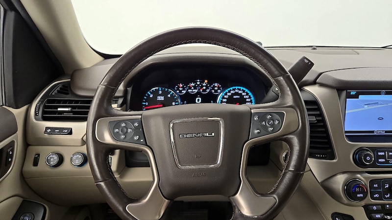 2019 GMC Yukon Denali 10