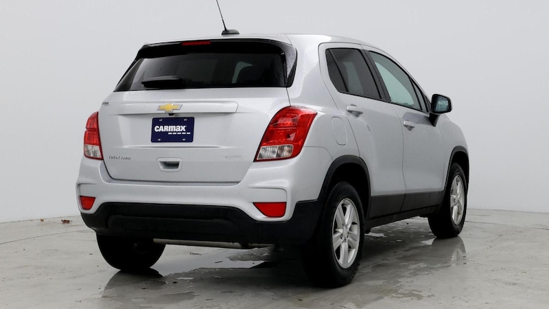 2022 Chevrolet Trax LS 8