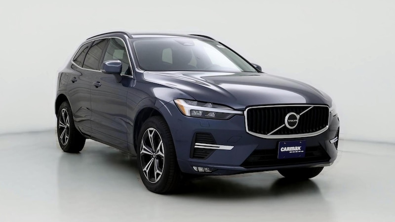 2022 Volvo XC60 B5 Momentum Hero Image