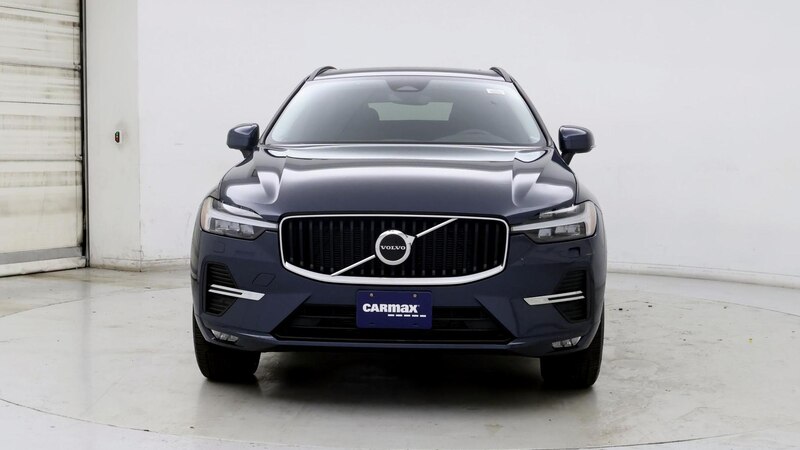 2022 Volvo XC60 B5 Momentum 5