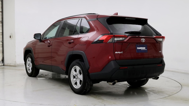 2021 Toyota RAV4 XLE 2