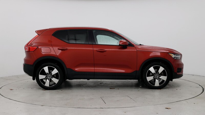 2019 Volvo XC40 T5 Momentum 7