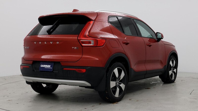 2019 Volvo XC40 T5 Momentum 8