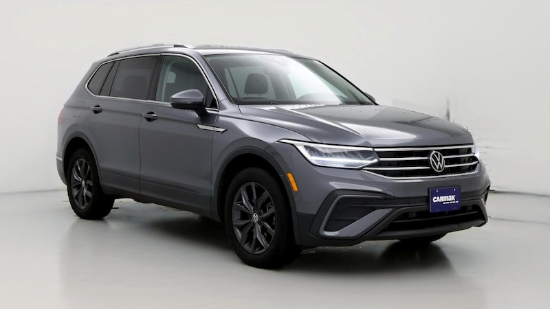 2022 Volkswagen Tiguan SE Hero Image