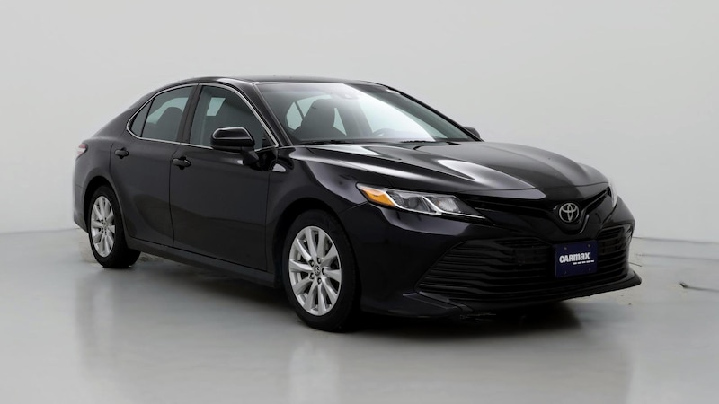 2018 Toyota Camry SE Hero Image