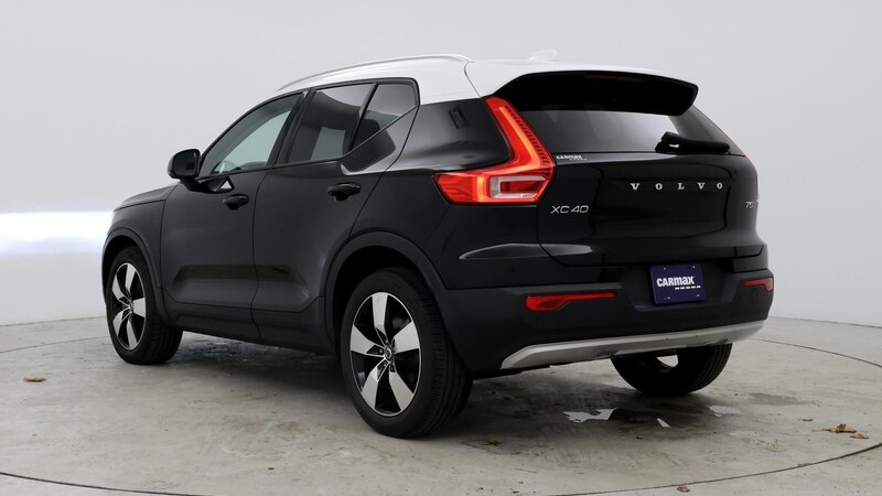 2021 Volvo XC40 T5 Momentum 2