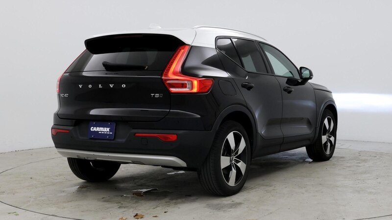 2021 Volvo XC40 T5 Momentum 8