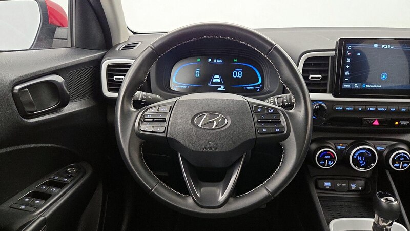 2023 Hyundai Venue Limited 10