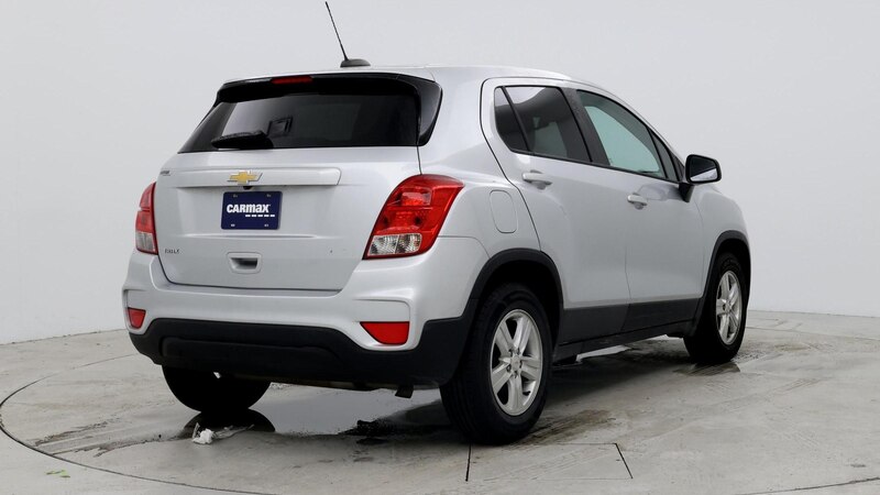 2021 Chevrolet Trax LS 8