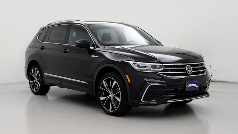 2022 Volkswagen Tiguan SE R-Line Hero Image