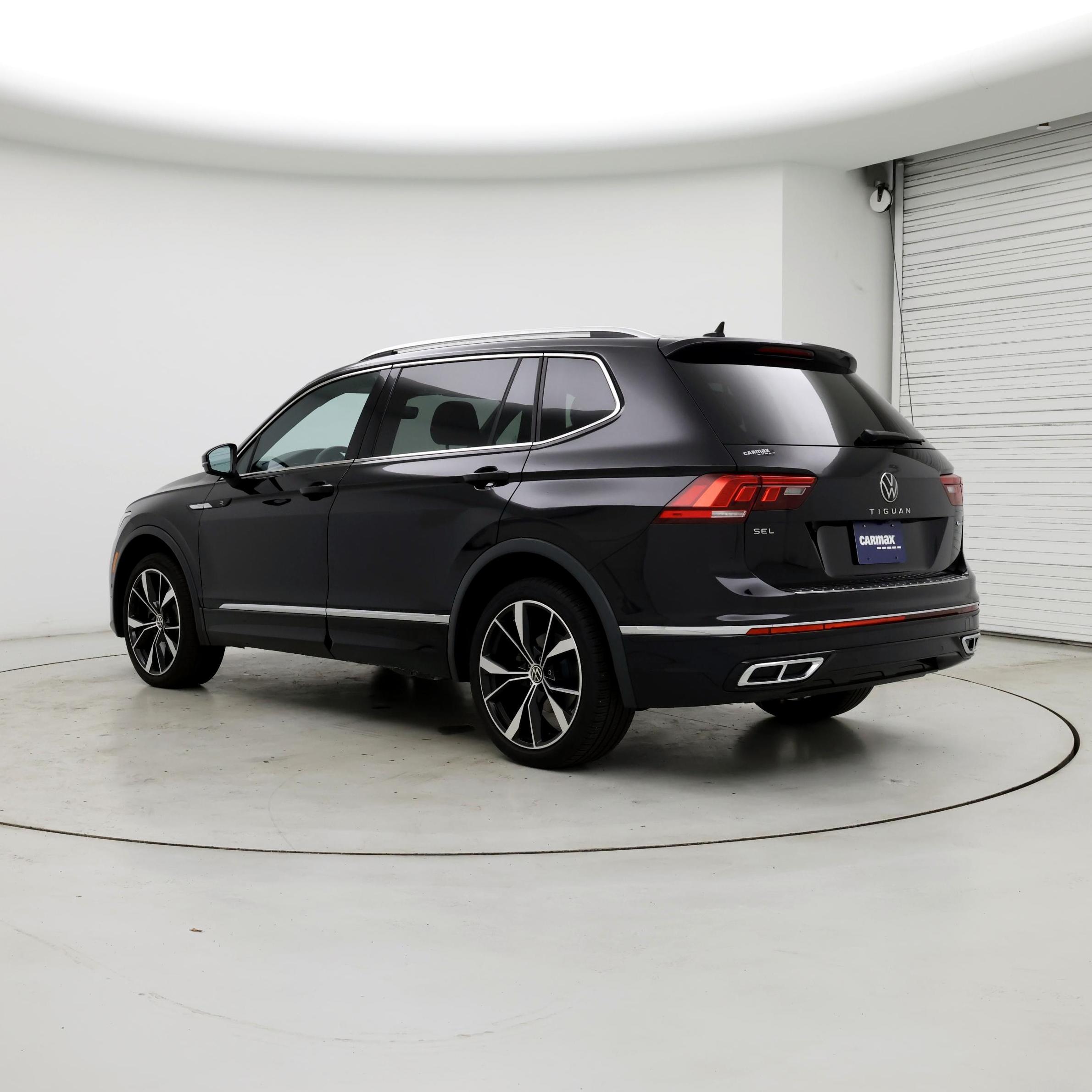Thumbnail: 2022 Volkswagen Tiguan - 2