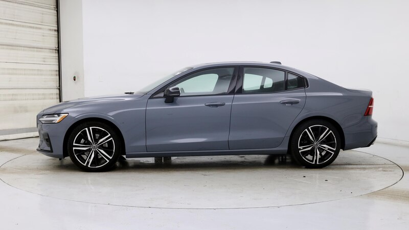 2022 Volvo S60 B5 R-Design 3