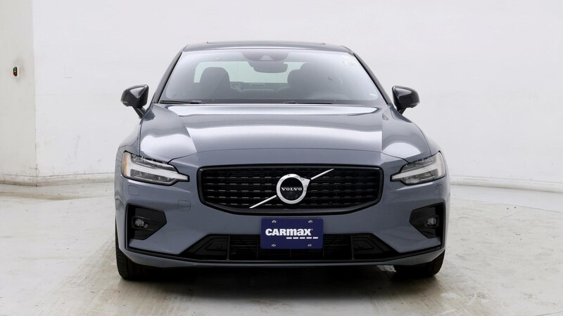 2022 Volvo S60 B5 R-Design 5