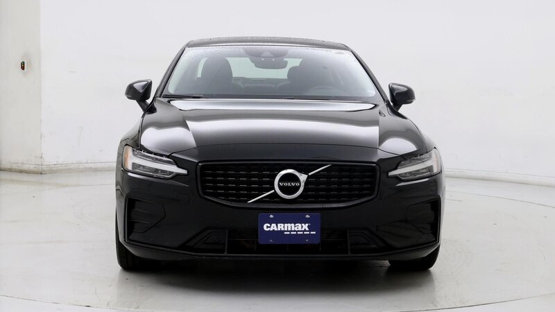 2022 Volvo S60 B5 Momentum 5