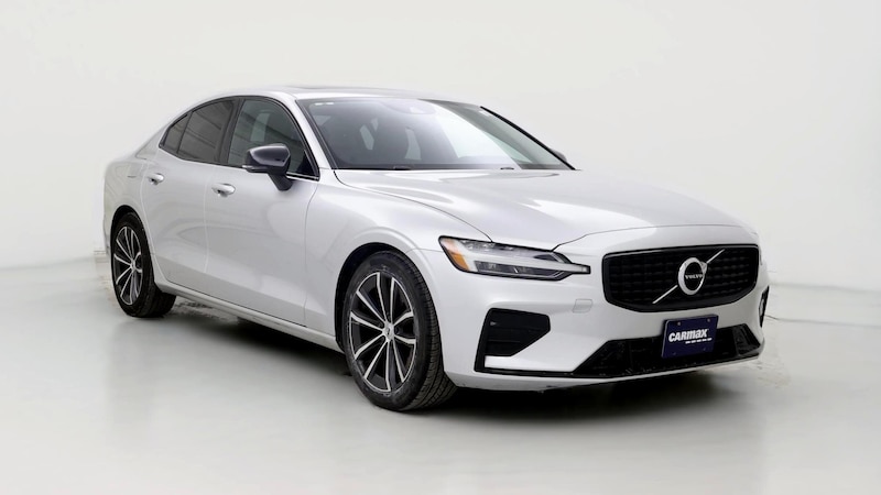 2022 Volvo S60 B5 Momentum Hero Image