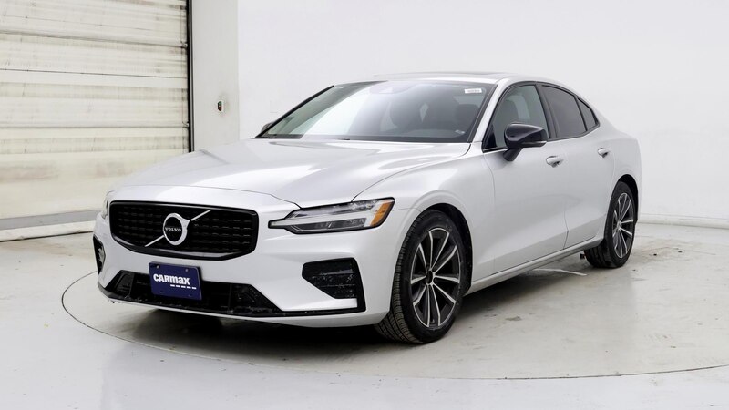 2022 Volvo S60 B5 Momentum 4