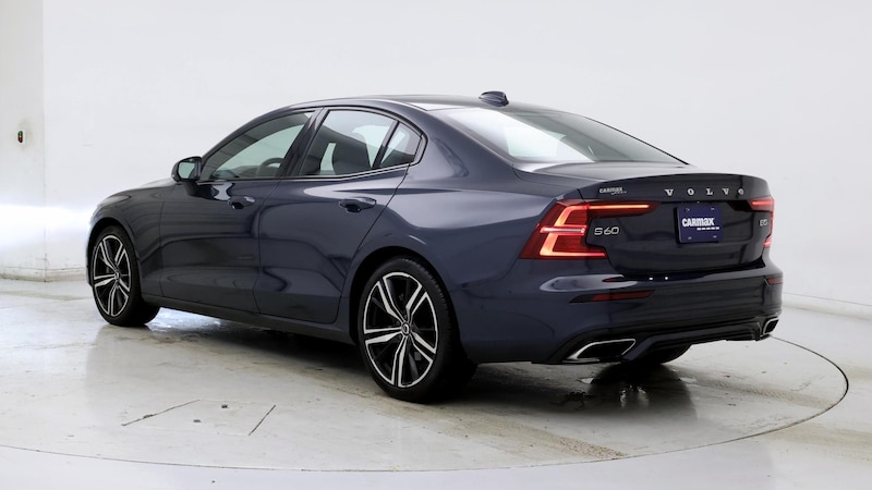 2022 Volvo S60 B5 R-Design 2