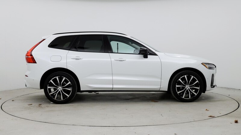 2023 Volvo XC60 B5 Plus 7