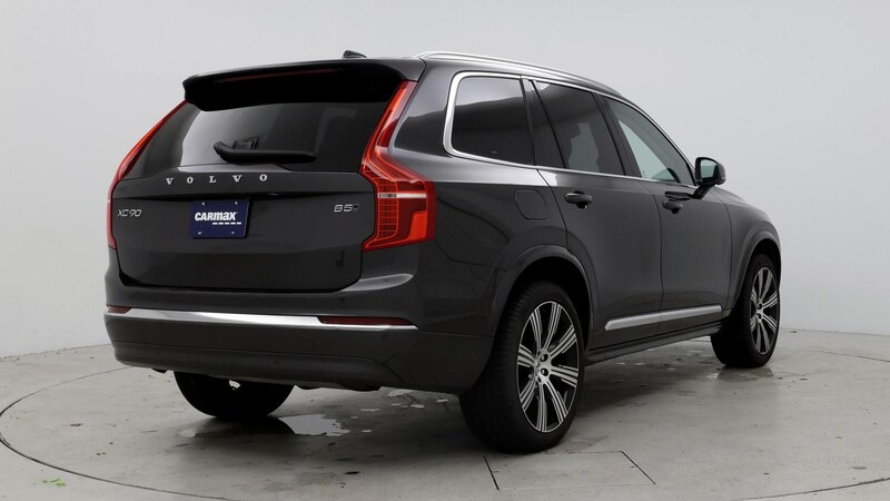 2024 Volvo XC90 B5 Plus 8