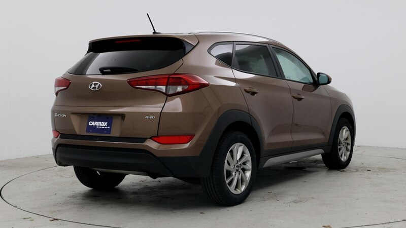 2017 Hyundai Tucson SE 8