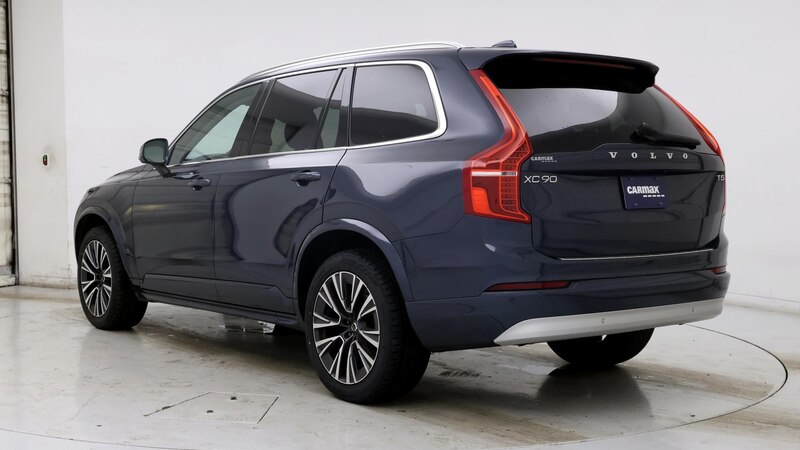 2022 Volvo XC90 T5 Momentum 2